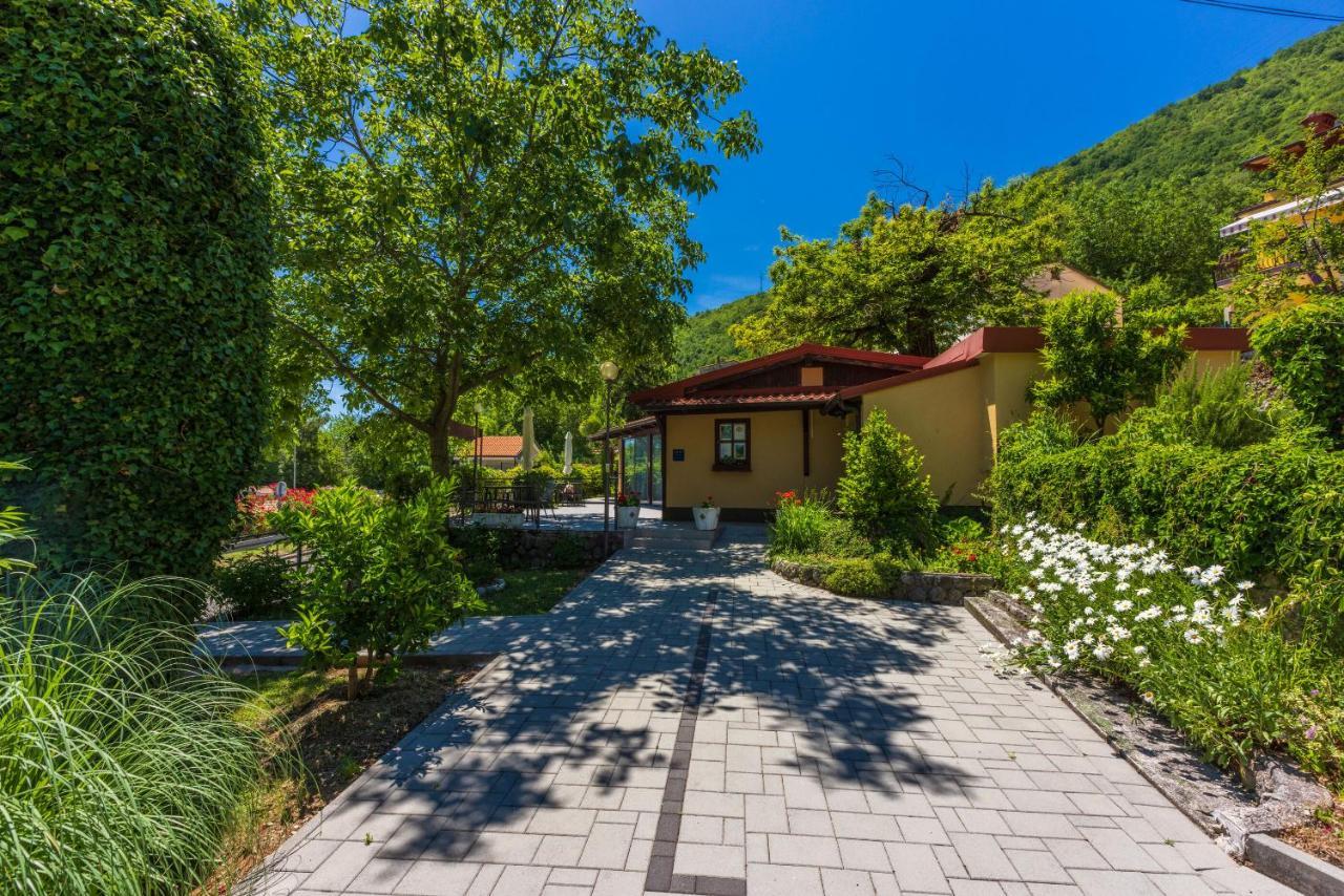 Apartments Branka Mošćenička Draga Екстериор снимка